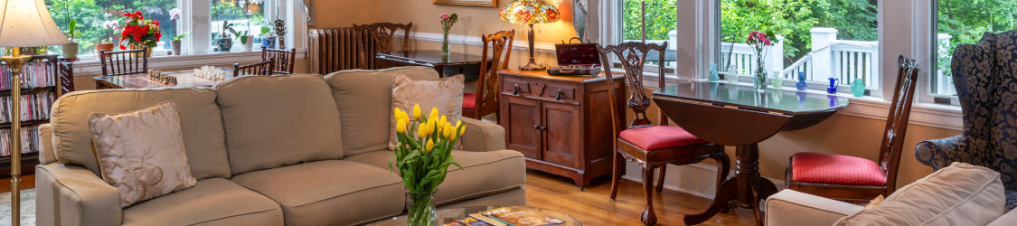 Photo of the Living Room at Abbington Green